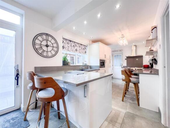 Kitchen / Living / Dining