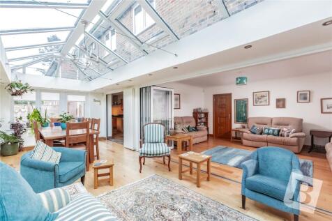 Springfield Close, Ongar, Essex, CM5