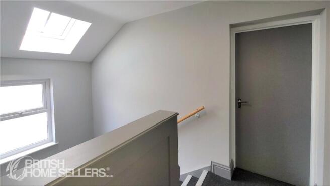 2 bed Apartment for sale Image 5
