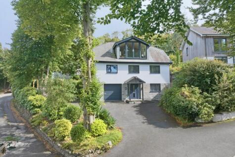 Lime Trees, St. Columb, TR9