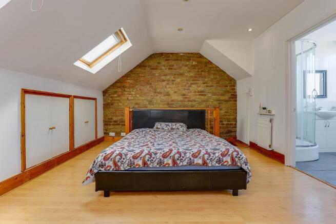 Master Bedroom & En-Suite
