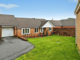 31, Sandringham Way, Frimley, Camberley GU16 9XY