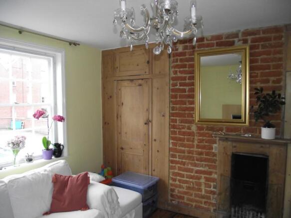Sitting Room/Bedroom