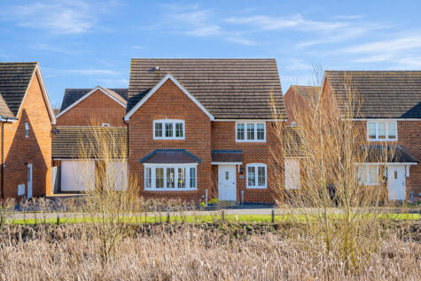 Caves Gardens, Marston Moretaine, Bedford, MK43