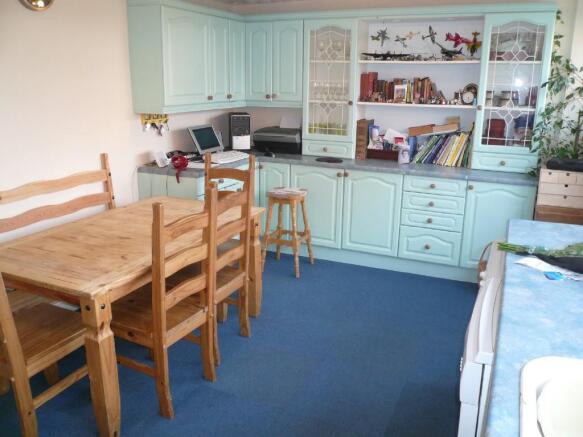 Kitchen/Dining