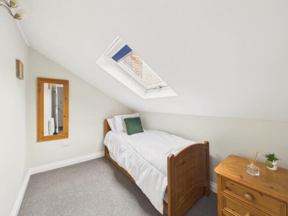 2 bed Terraced for sale Image 8
