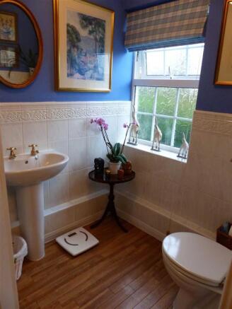 GROUND FLOOR WC