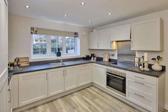 3 bed House for sale Image 4