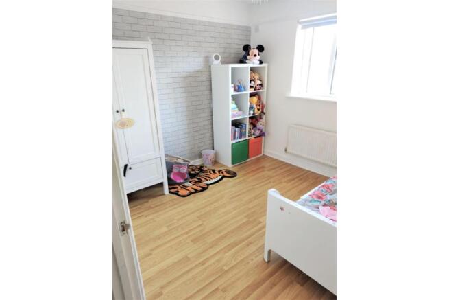 Photo 16