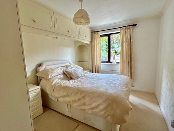 2 bed Detached Bungalow for sale Image 9