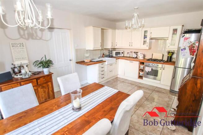 FITTED KITCHEN / DINING ROOM