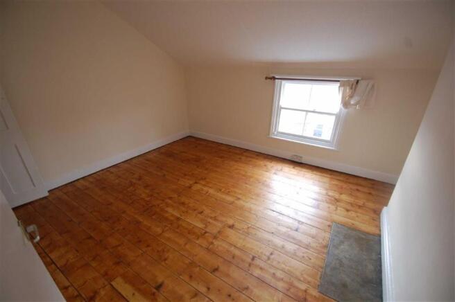 3 bed Terraced for sale Image 8