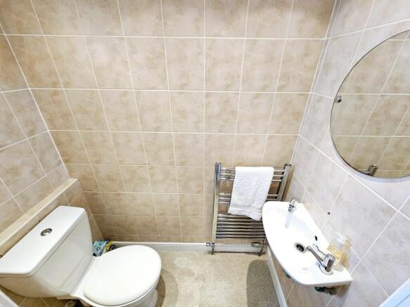3 bed Link Detached House for sale Image 10