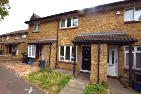 Fiennes Close, Dagenham, RM8