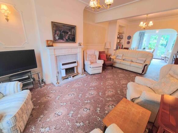 The Dales, 16 Godfrey Road, HX3 0SX photo 4