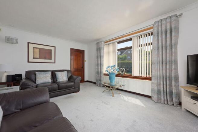 10 Crawford Drive, Wallacestone, FK2 0DL photo 4