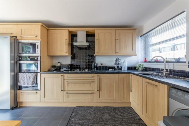 18 Hassocks Lea UPDATE-6.jpg