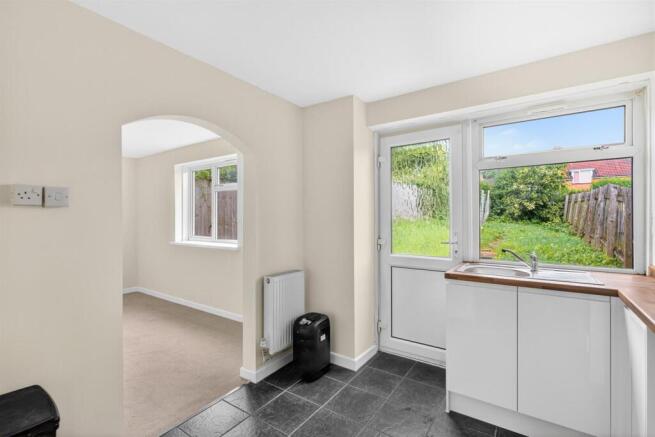 Orchard Lane, Cwmbran photo 4