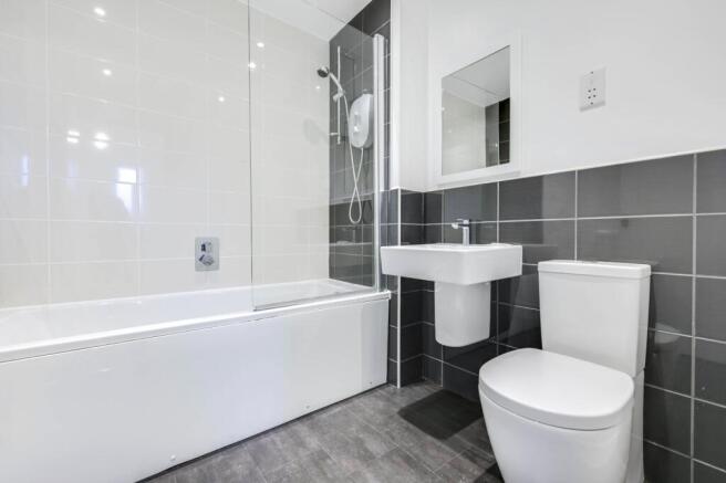 3 bed House for sale Image 7