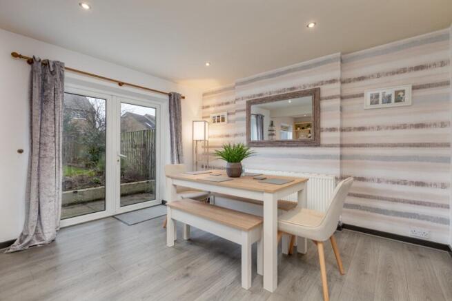 3 bed Semi-Detached for sale Image 6