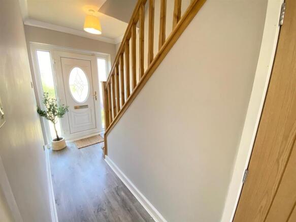 2 bed Semi-Detached for sale Image 5