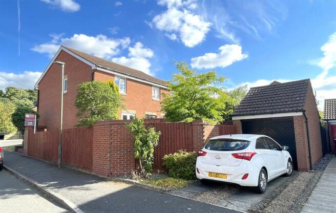 DETACHED SINGLE GARAGE