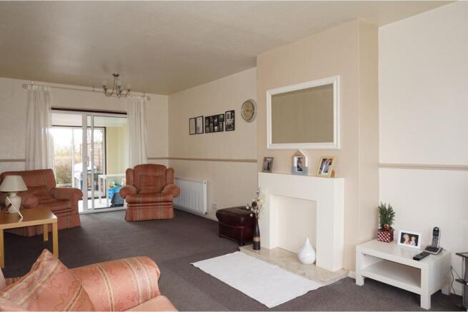 Lounge/Dining Room