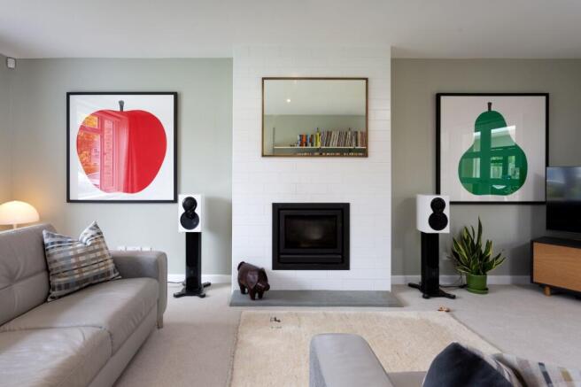 4 bed Detached for sale Image 10
