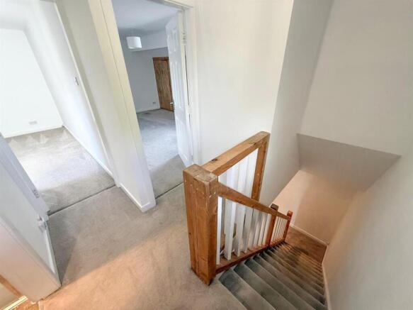 3 bed Maisonette for sale Image 11