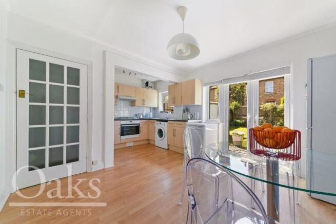 Kitchen / Dini...