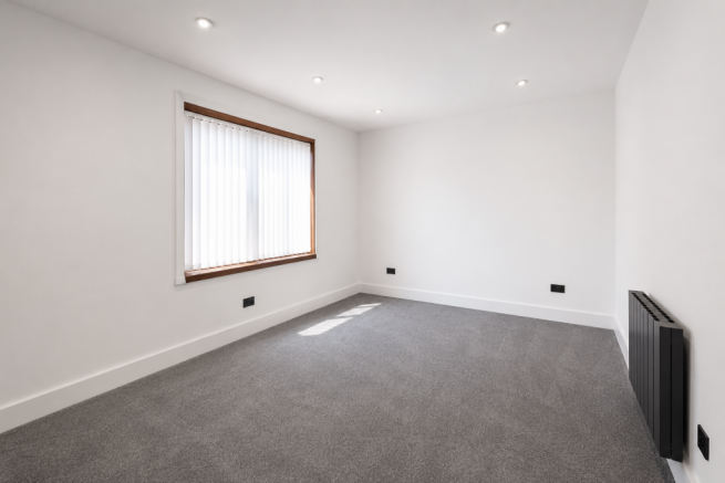 3 bed Detached to rent Image 5