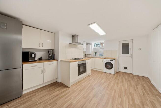 3 bed End of Terrace for sale Image 3