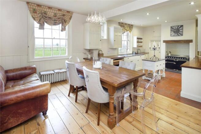 Kitchen/Dining Room