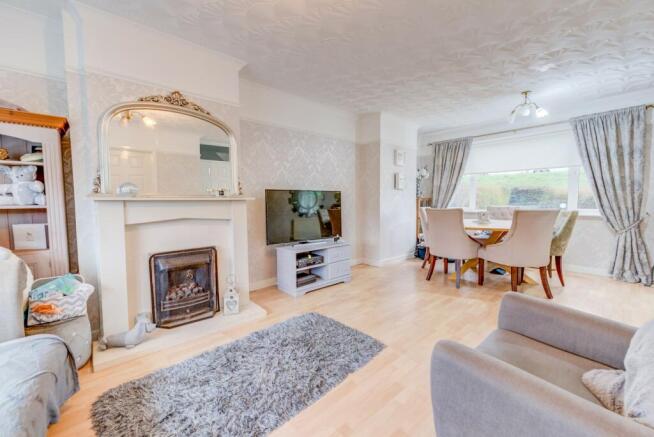 Lounge / Dining Room