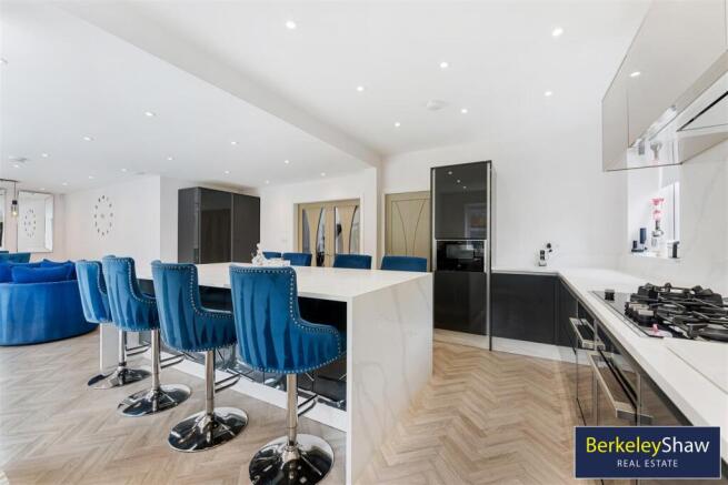 Kitchen/Living/Dining