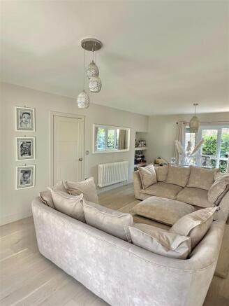 Open Plan Living Room & Dining Room: