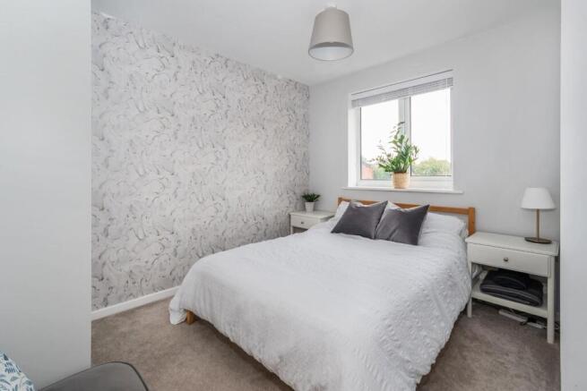 4 bed Semi-Detached for sale Image 10