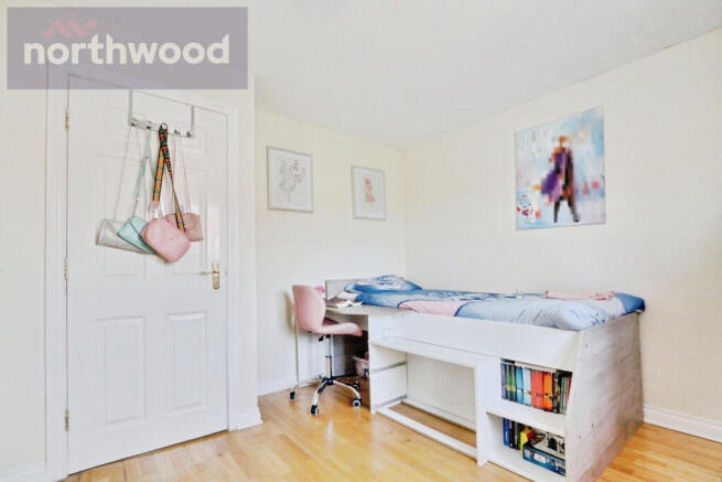 3 bed Semi-Detached for sale Image 12