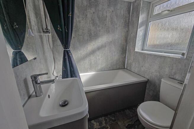 thumbnail_bathroom 3.jpg