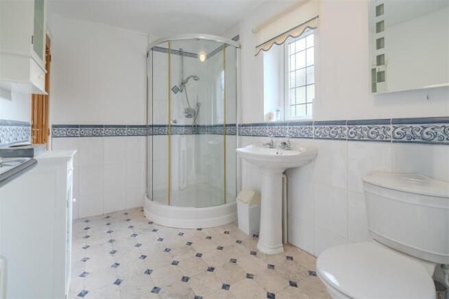 Bathroom-2.jpg