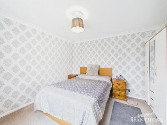 CAM02773G0-PR0403-STILL003