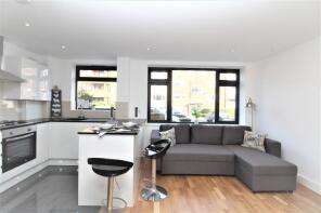 Flat 1, 54 Barclay Court, Venner Road, London SE26 5EL