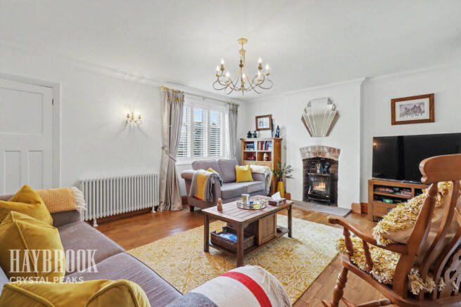 4 bed Detached for sale Image 5