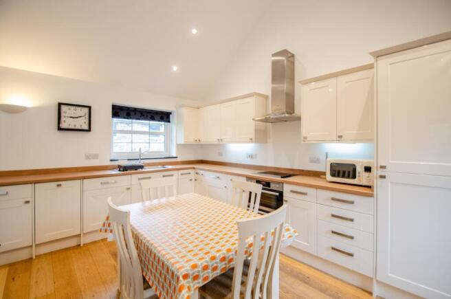 Lettings TPS Bodmin 01208 74182-18