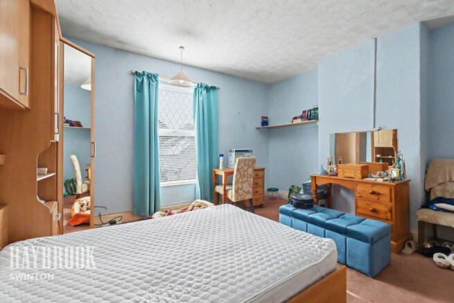 3 bed Terraced for sale Image 7