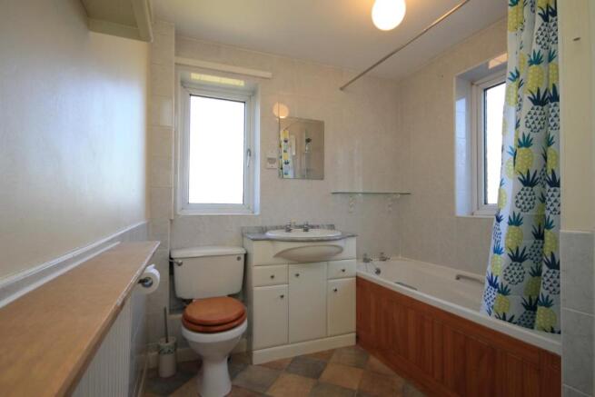 BATHROOM/W.C.