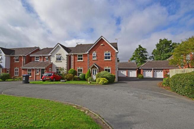 14 Paddock Close, front b.jpg