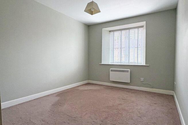2 bed Apartment for sale Image 6