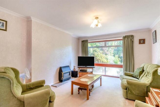 8701766-interior06.jpg