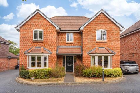 Hornbeam Place, Crawley Down, RH10
